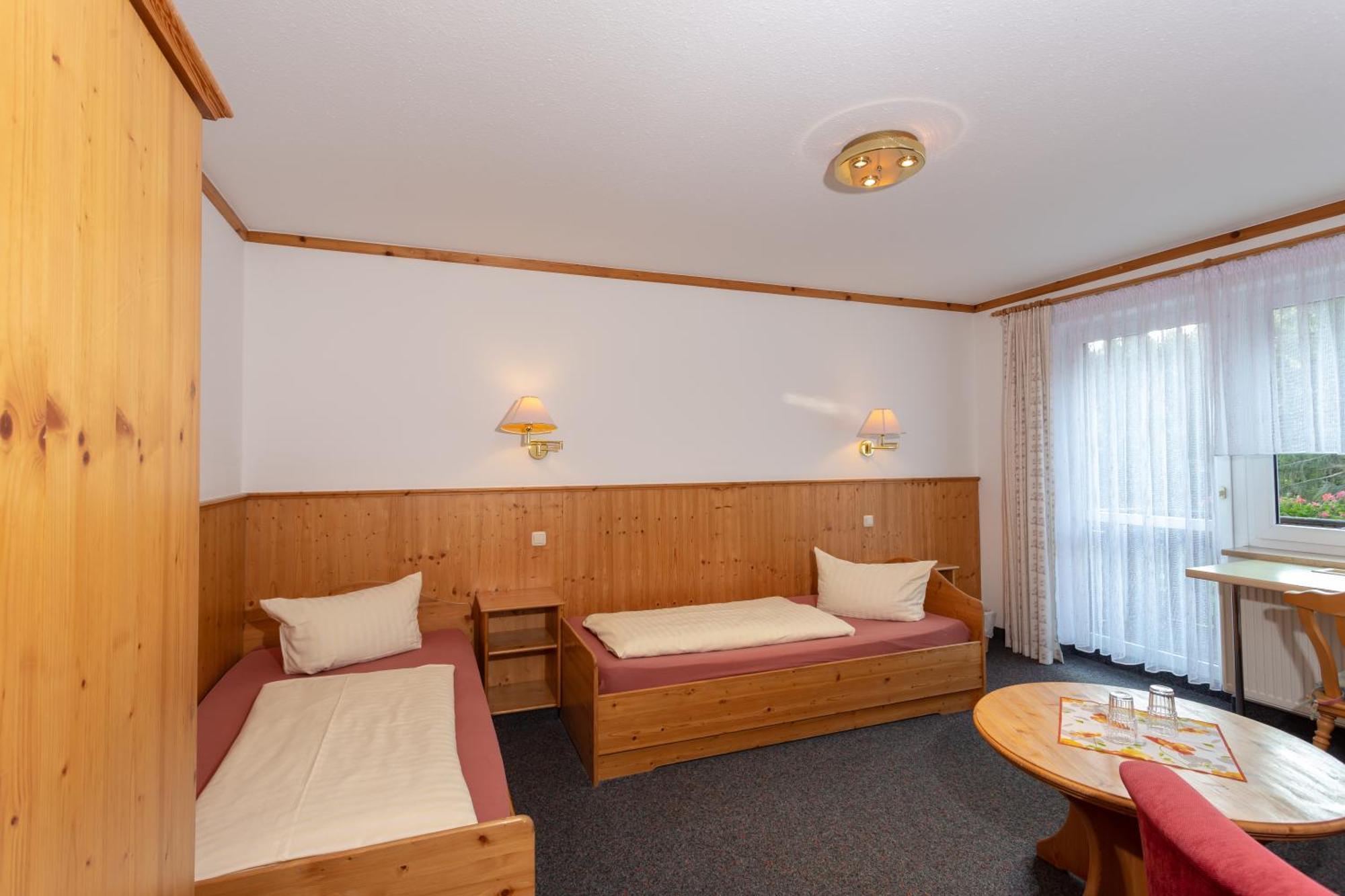 Sportpark Rabenberg Hotel Breitenbrunn  Exterior photo